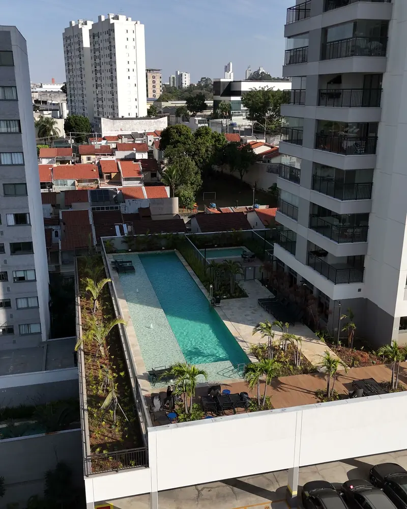 Piscina adulto de 25 metros — Dream View Sky Resort