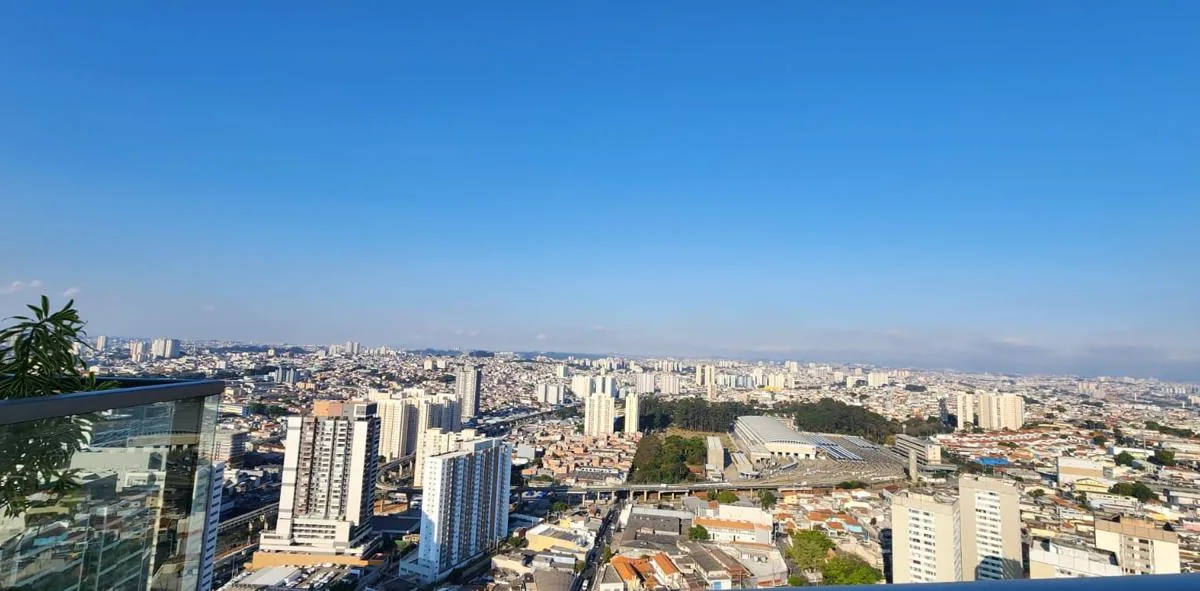 Vista panorâmica de São Paulo a partir do rooftop do Dream View