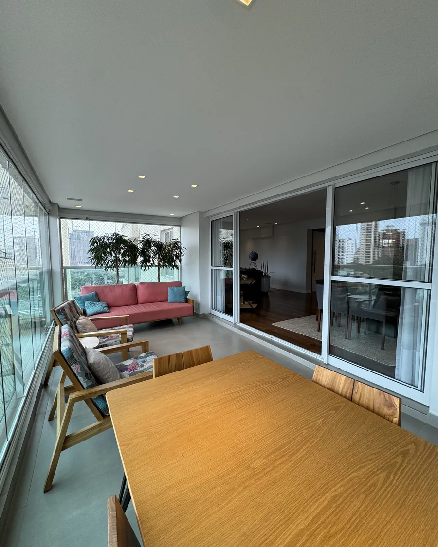 Varanda gourmet vista no sentido da sala